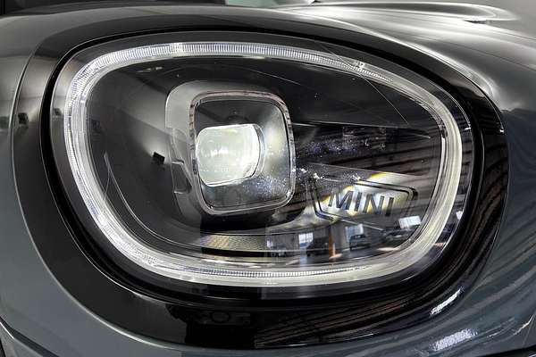 2023 MINI Countryman Cooper SE MINI Yours F60 LCI