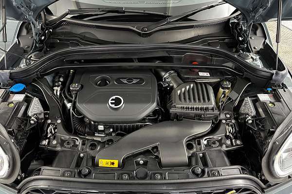2023 MINI Countryman Cooper SE MINI Yours F60 LCI
