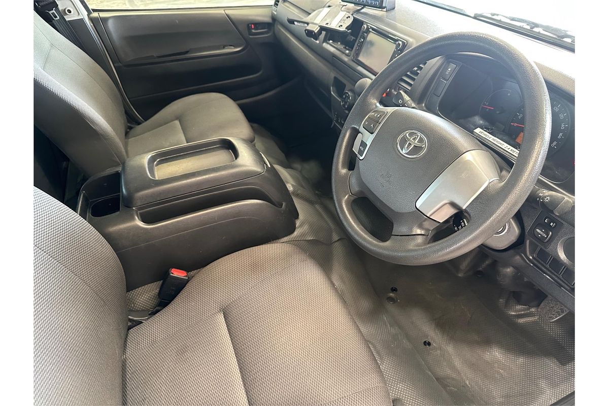 2018 Toyota Hiace Commuter KDH223R