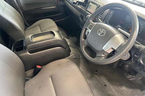 2018 Toyota Hiace Commuter KDH223R
