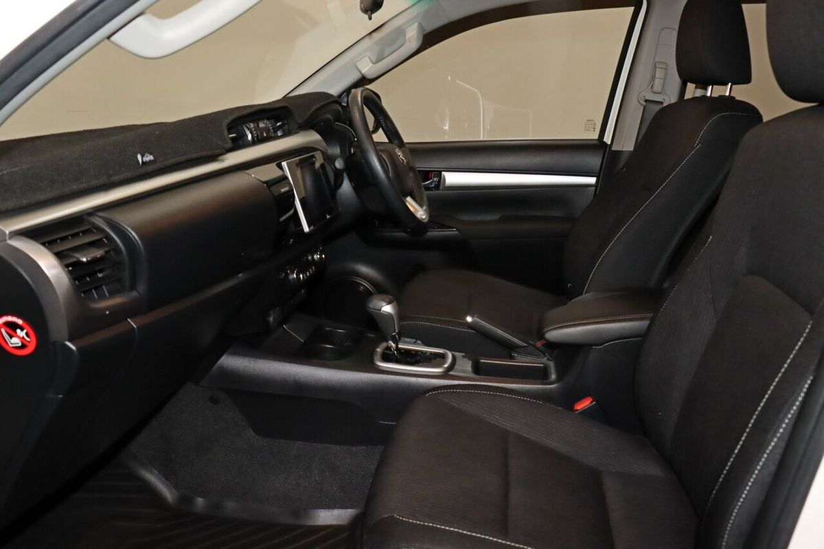 2018 Toyota Hilux SR5 GUN126R 4X4