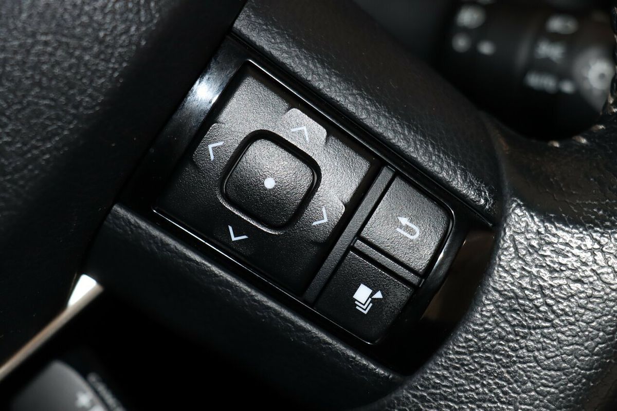 2018 Toyota Hilux SR5 GUN126R 4X4