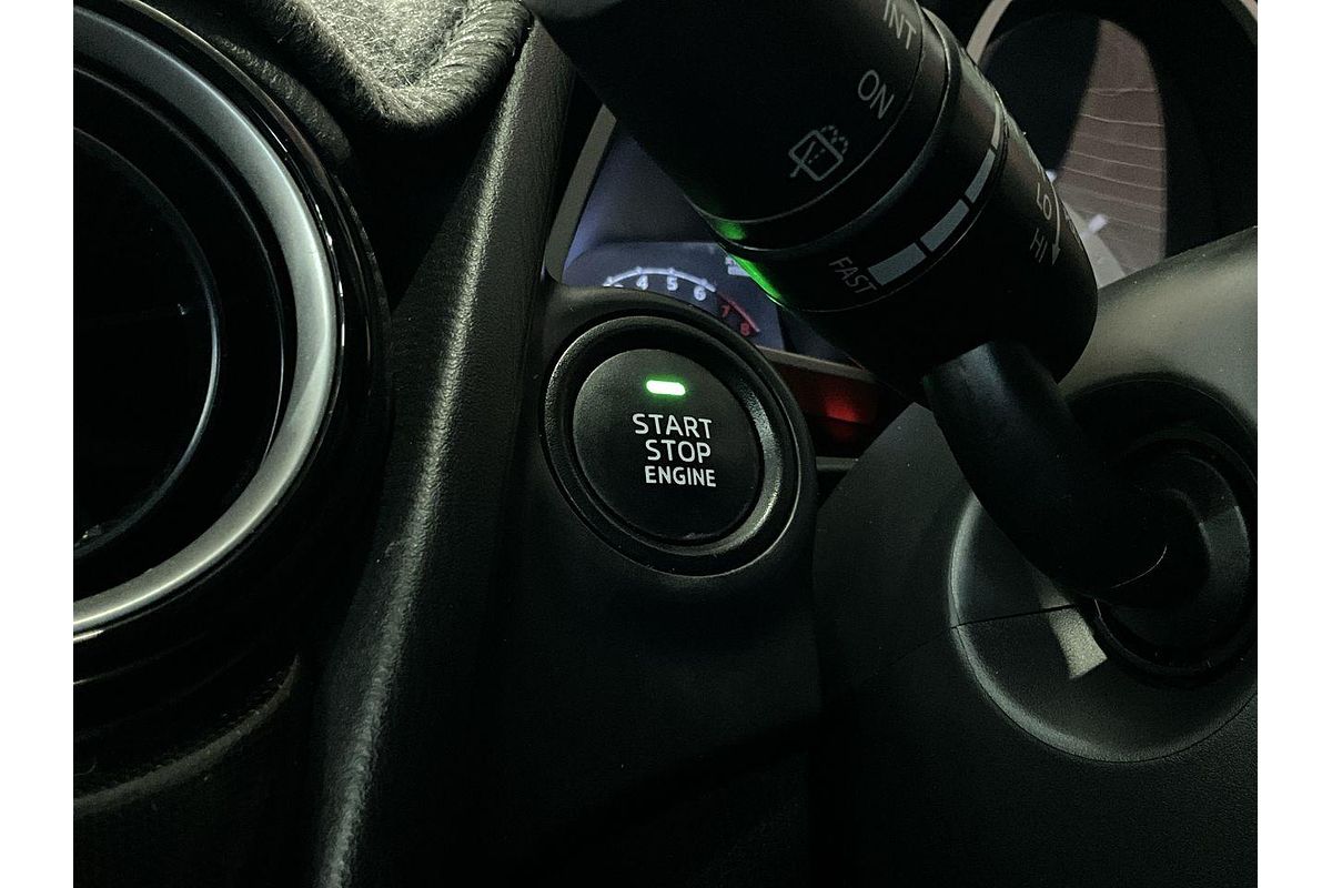 2014 Mazda 2 Maxx DJ Series