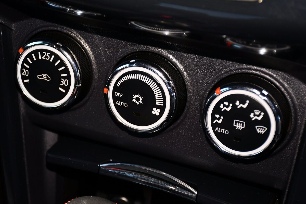 2017 Mitsubishi Lancer Black Edition CF