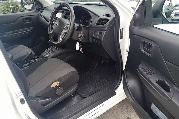 2019 Mitsubishi Triton GLX ADAS MR 4X4