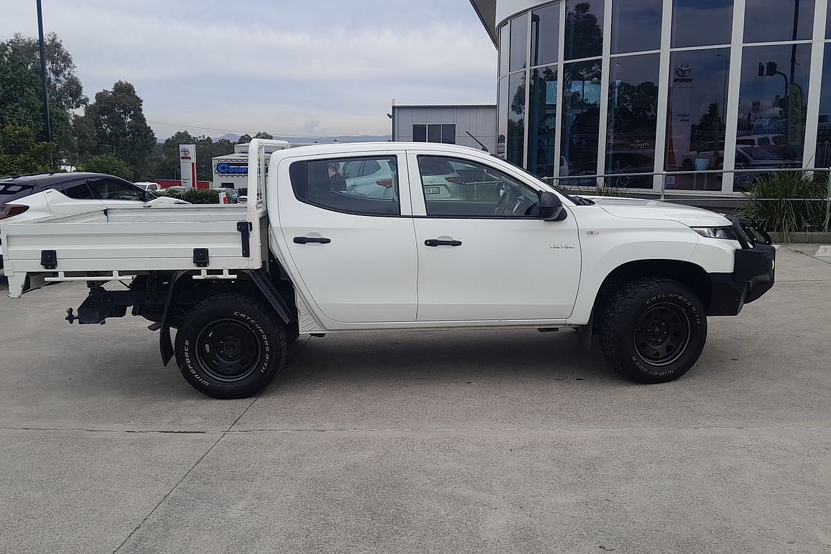 2019 Mitsubishi Triton GLX ADAS MR 4X4