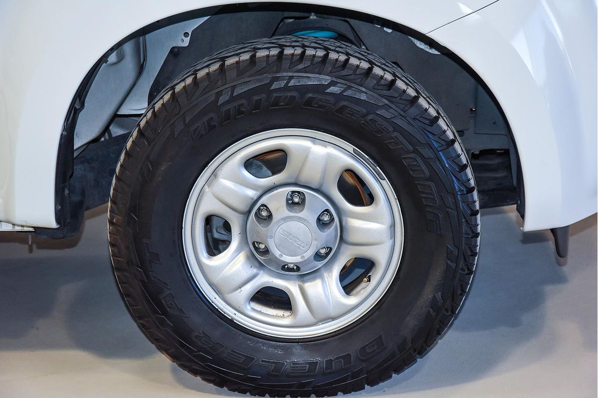 2016 Isuzu D-MAX SX High Ride Rear Wheel Drive