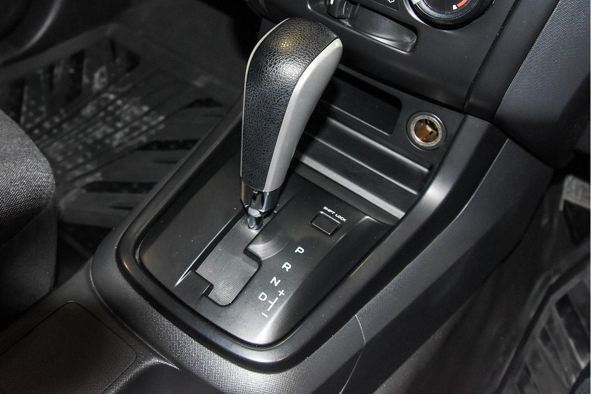 2016 Isuzu D-MAX SX High Ride Rear Wheel Drive