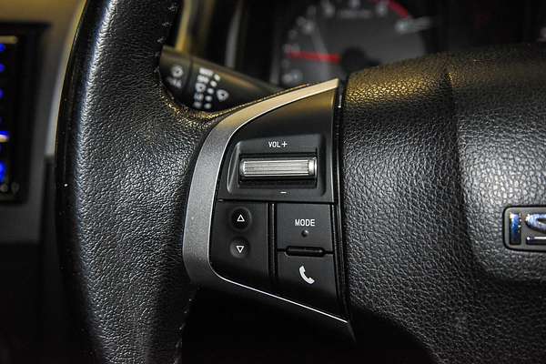 2016 Isuzu D-MAX SX High Ride Rear Wheel Drive