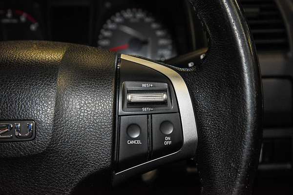 2016 Isuzu D-MAX SX High Ride Rear Wheel Drive