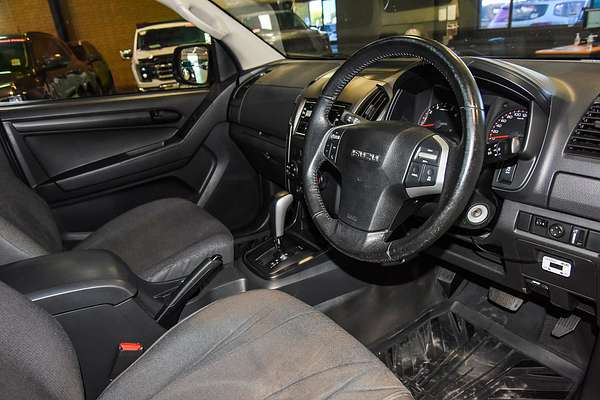 2016 Isuzu D-MAX SX High Ride Rear Wheel Drive