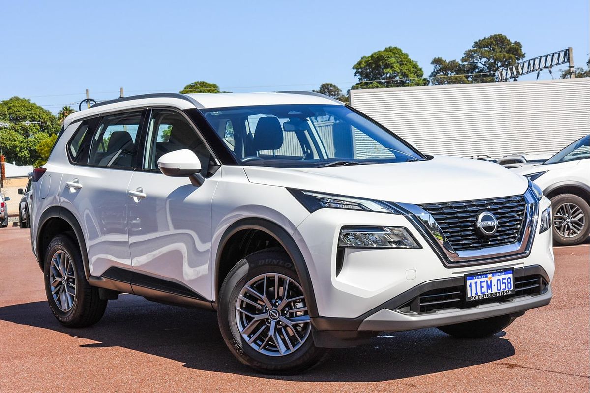 2024 Nissan X-TRAIL ST T33