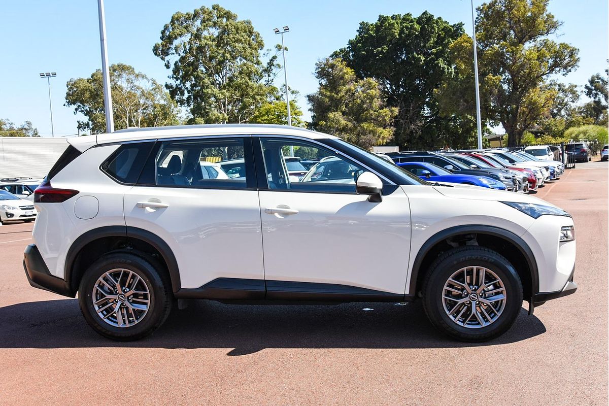 2024 Nissan X-TRAIL ST T33