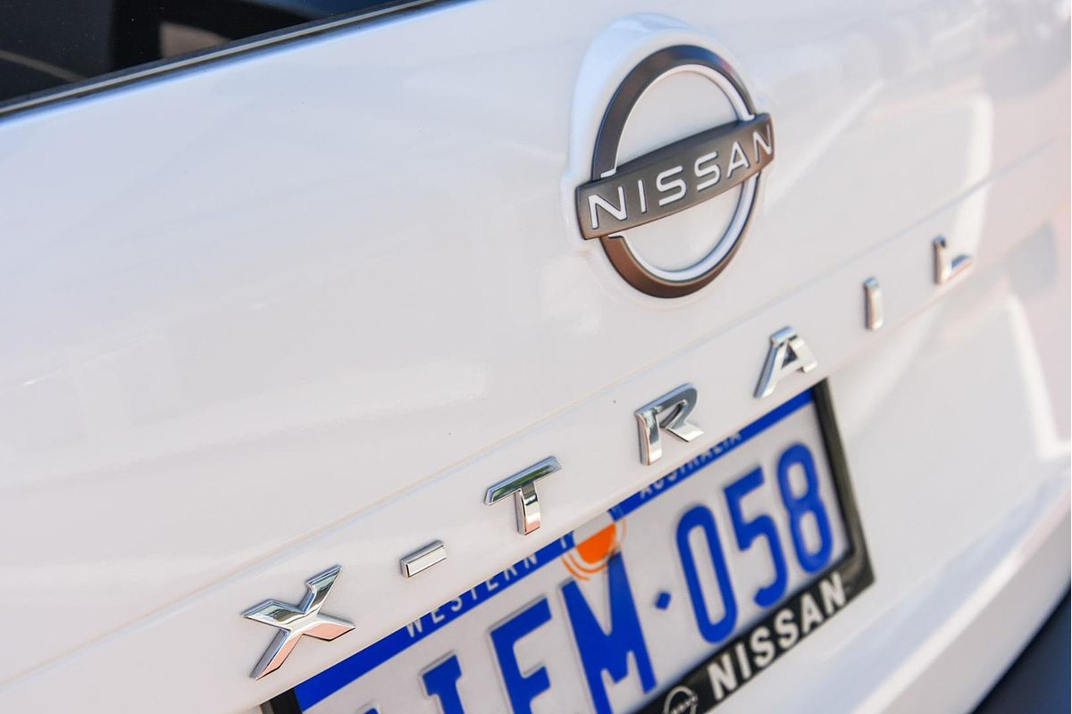 2024 Nissan X-TRAIL ST T33