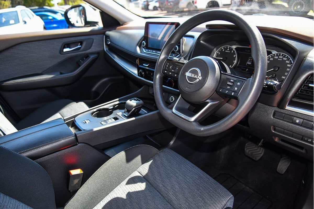 2024 Nissan X-TRAIL ST T33
