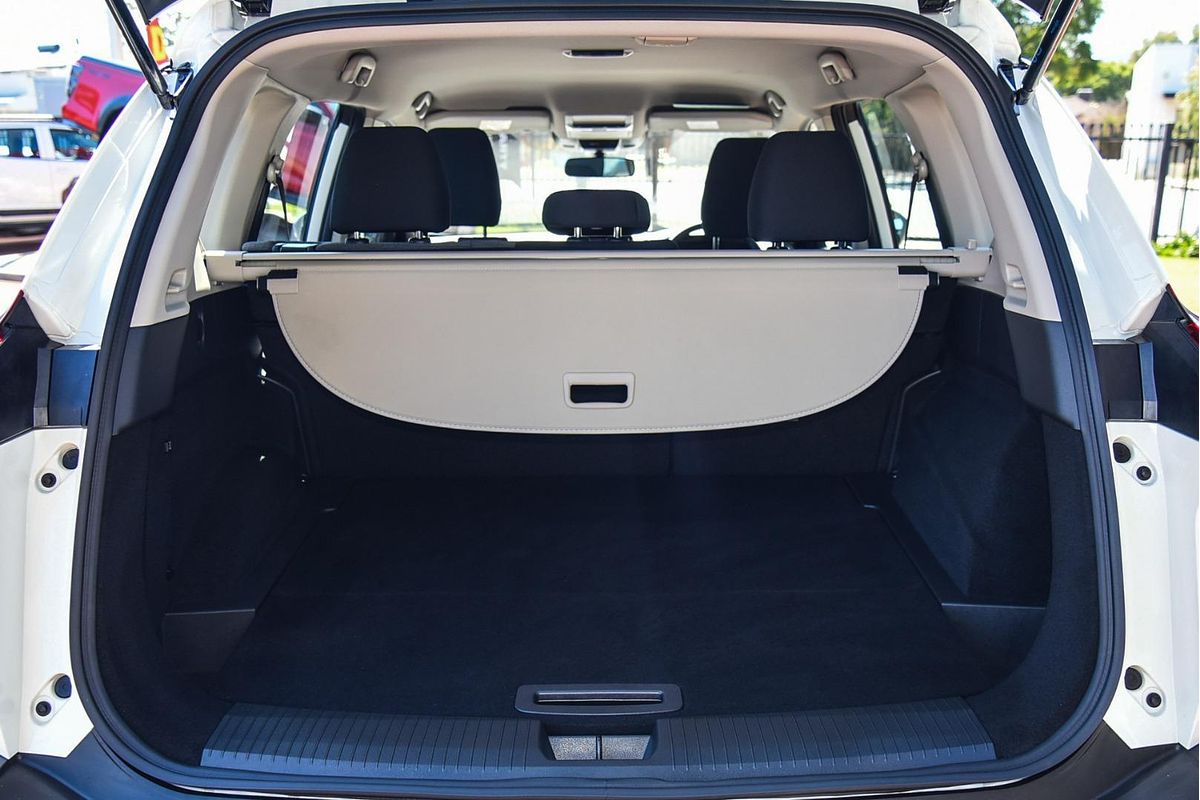 2024 Nissan X-TRAIL ST T33