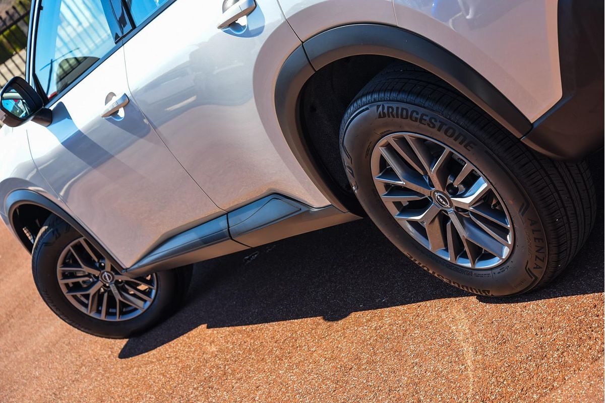 2023 Nissan X-TRAIL ST T33