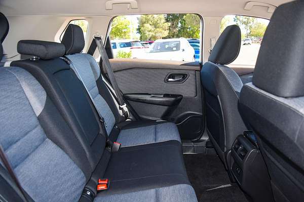 2023 Nissan X-TRAIL ST T33