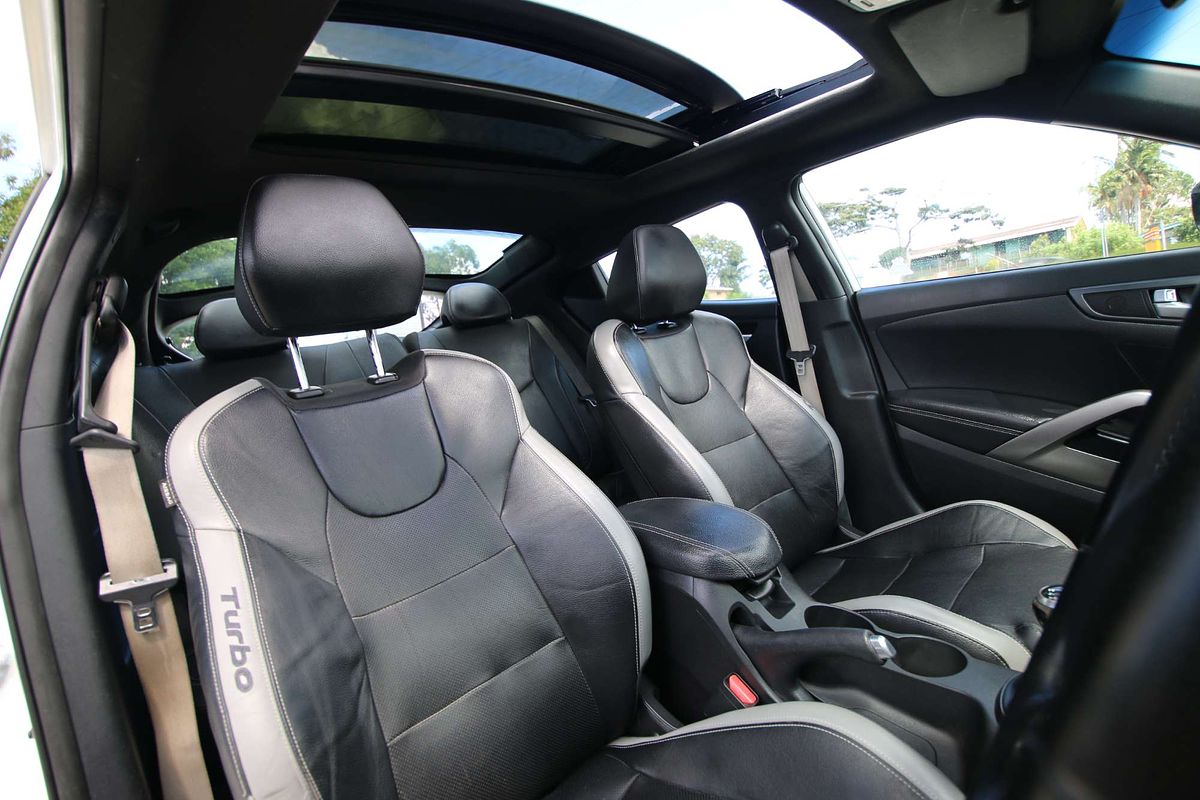 2016 Hyundai Veloster SR Turbo FS5 Series II
