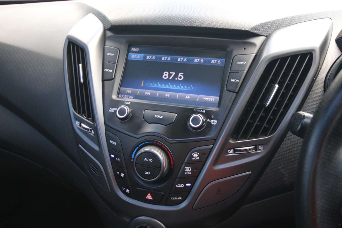 2016 Hyundai Veloster SR Turbo FS5 Series II