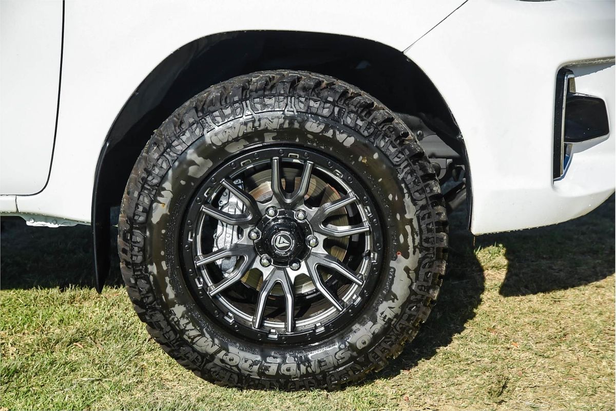 2019 Toyota Hilux SR GUN126R 4X4