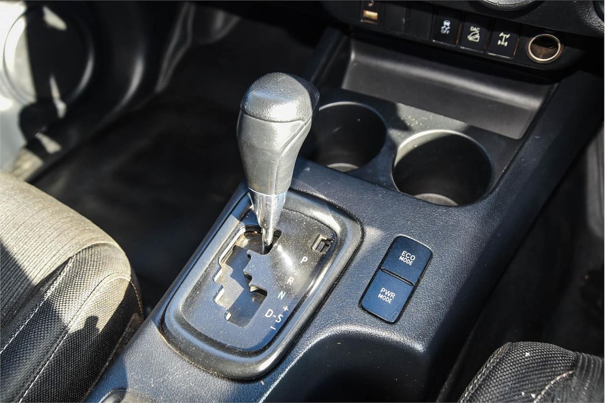 2019 Toyota Hilux SR GUN126R 4X4