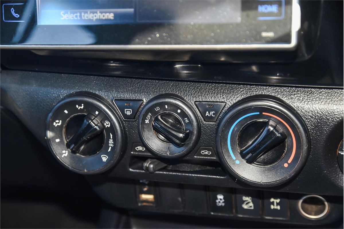 2019 Toyota Hilux SR GUN126R 4X4