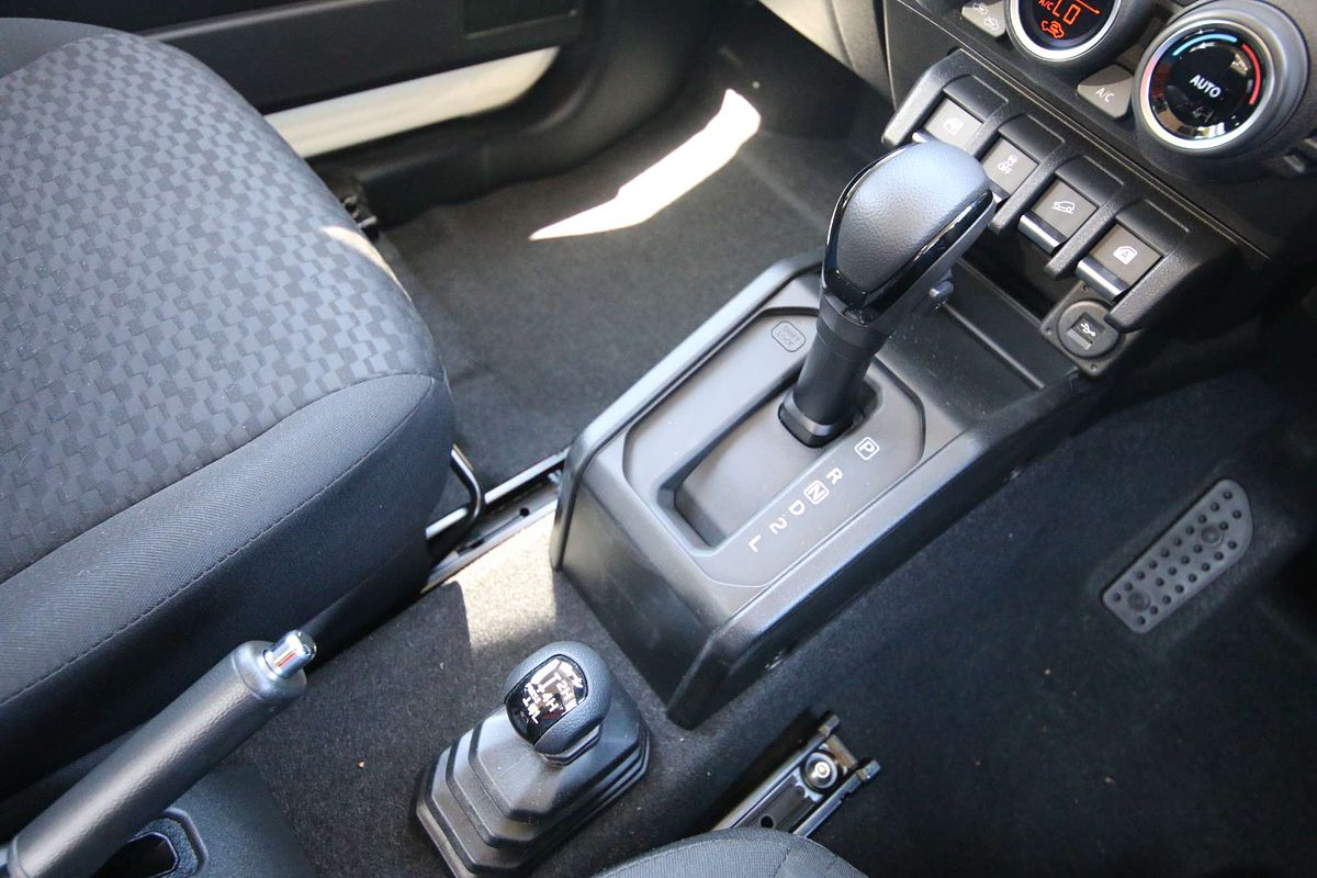 2024 Suzuki Jimny GLX GJ