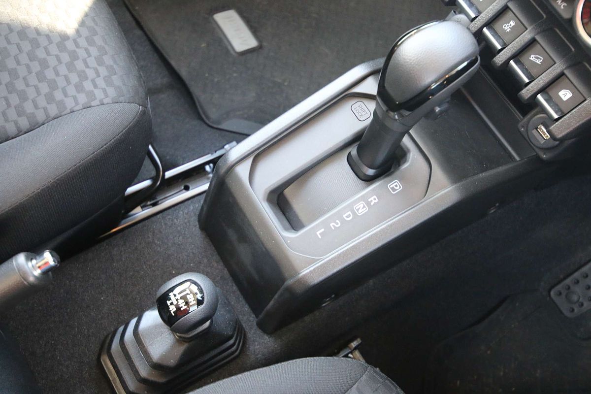 2024 Suzuki Jimny GLX GJ