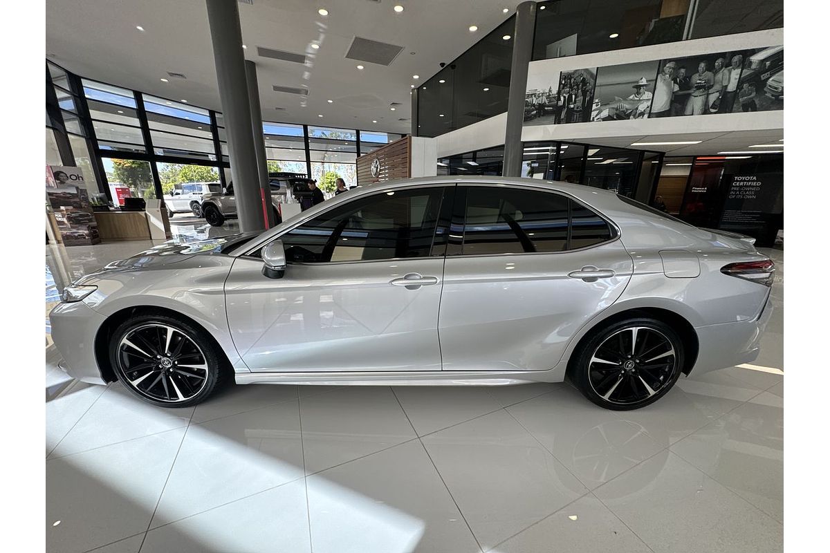 2019 Toyota Camry SX GSV70R