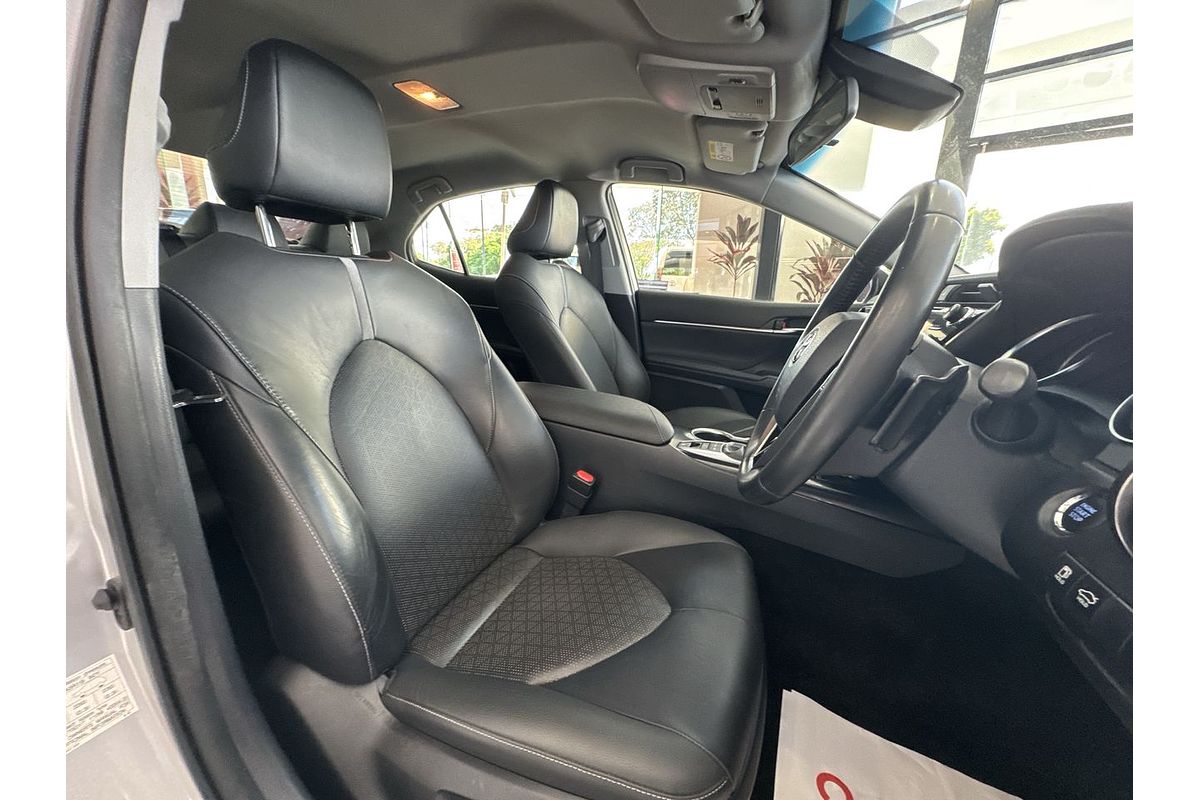 2019 Toyota Camry SX GSV70R
