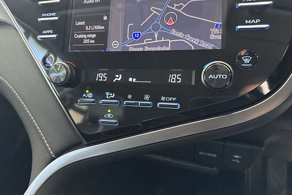 2019 Toyota Camry SX GSV70R