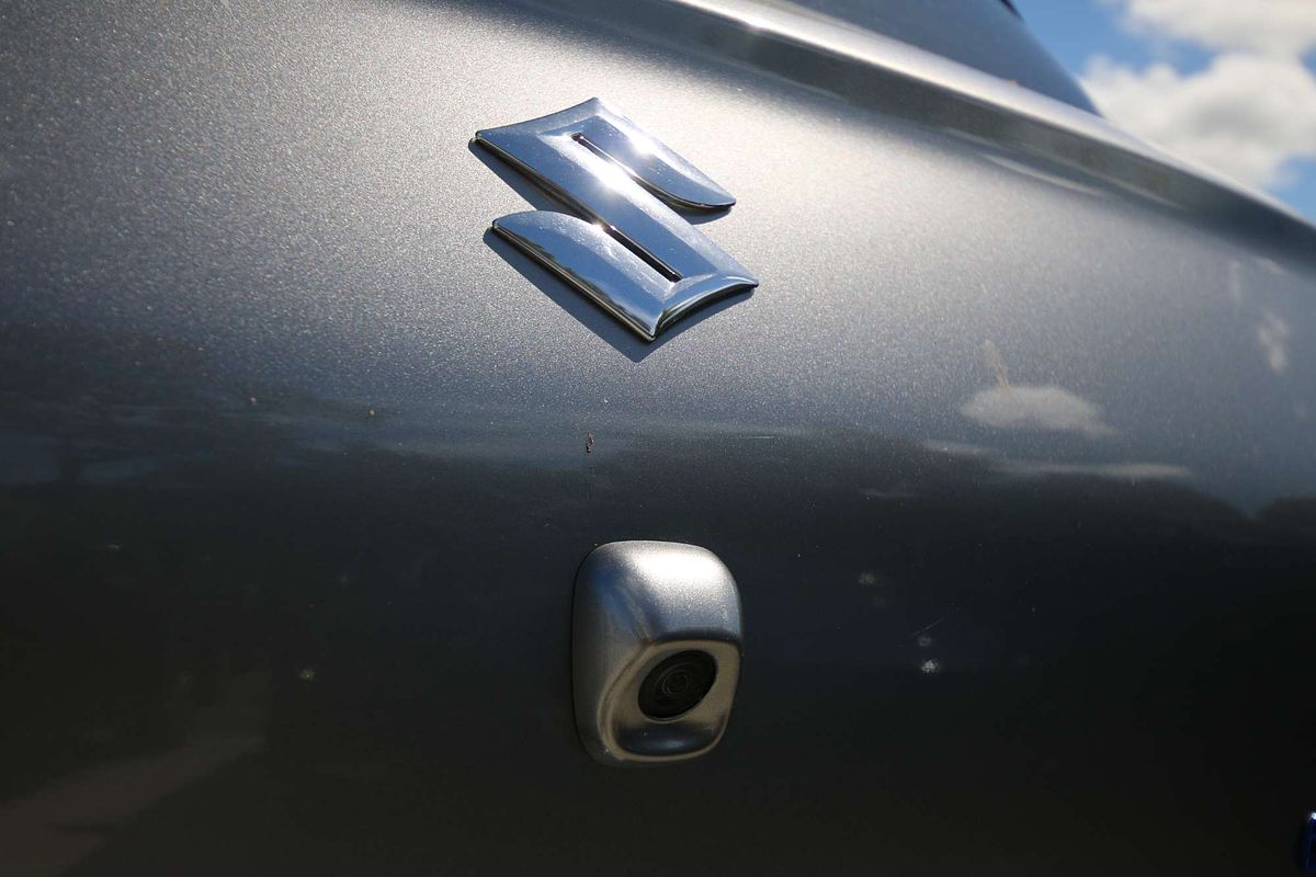 2024 Suzuki Swift Hybrid Plus UZ