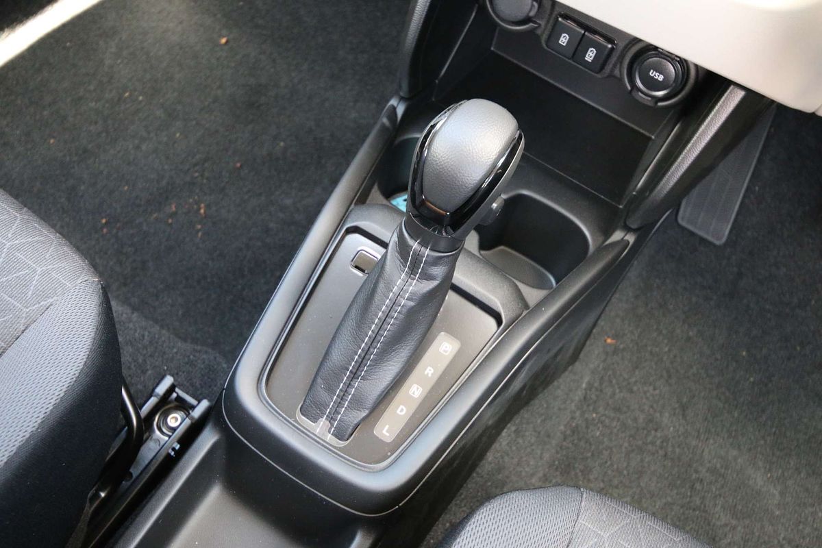 2024 Suzuki Swift Hybrid Plus UZ