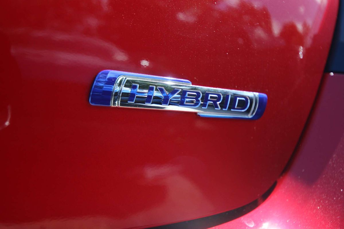 2024 Suzuki Swift Hybrid Plus UZ