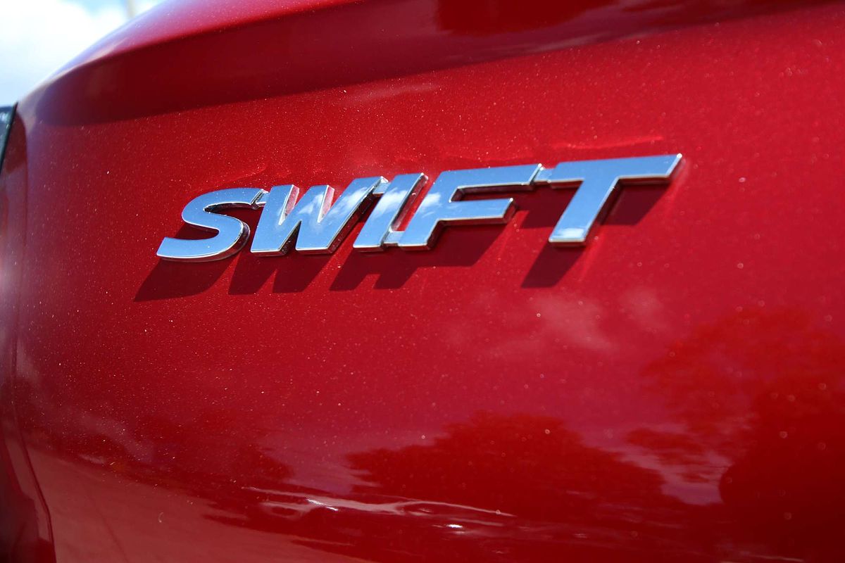 2024 Suzuki Swift Hybrid Plus UZ