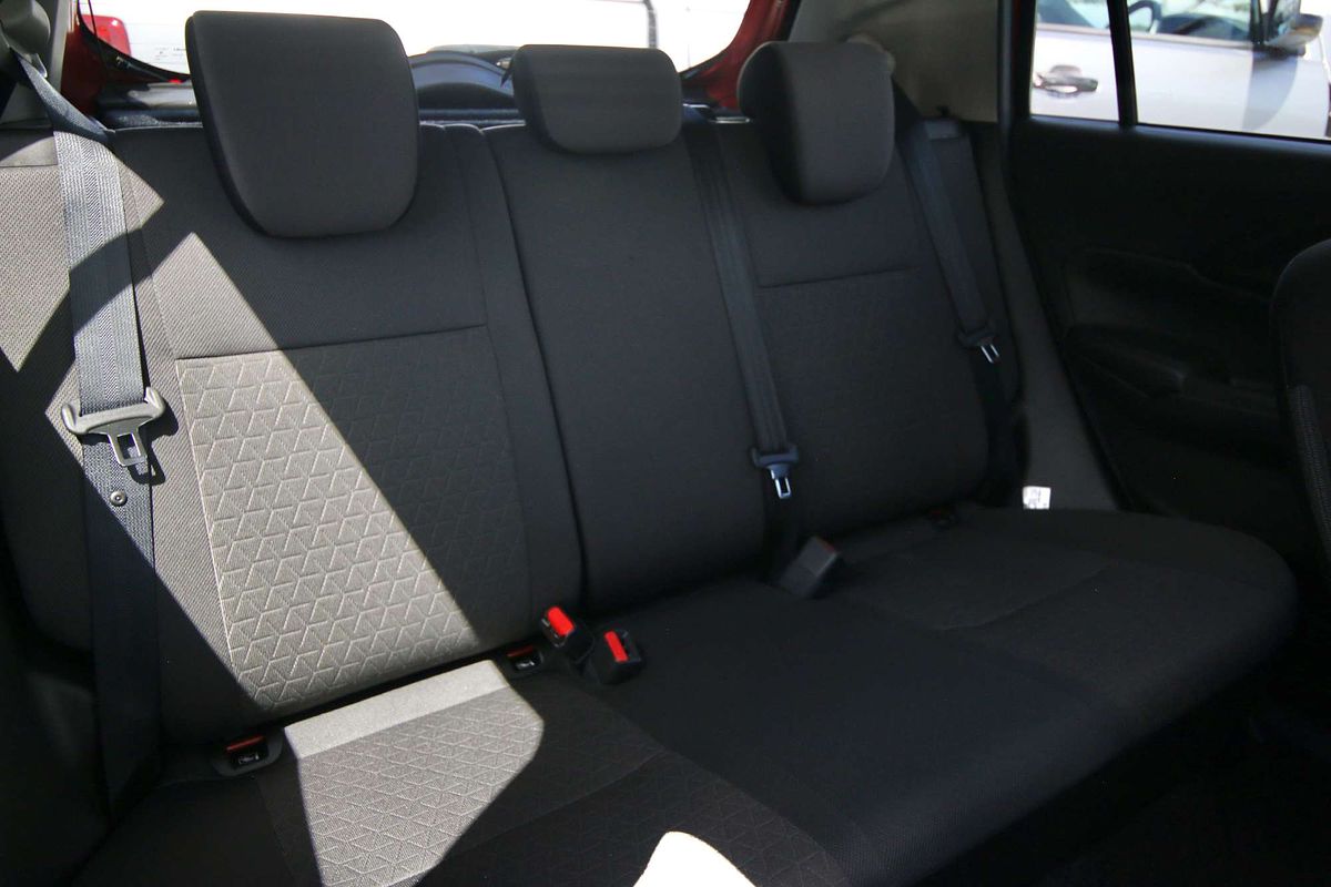 2024 Suzuki Swift Hybrid Plus UZ