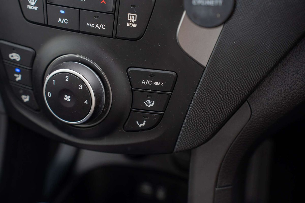 2017 Hyundai Santa Fe Active DM5 Series II