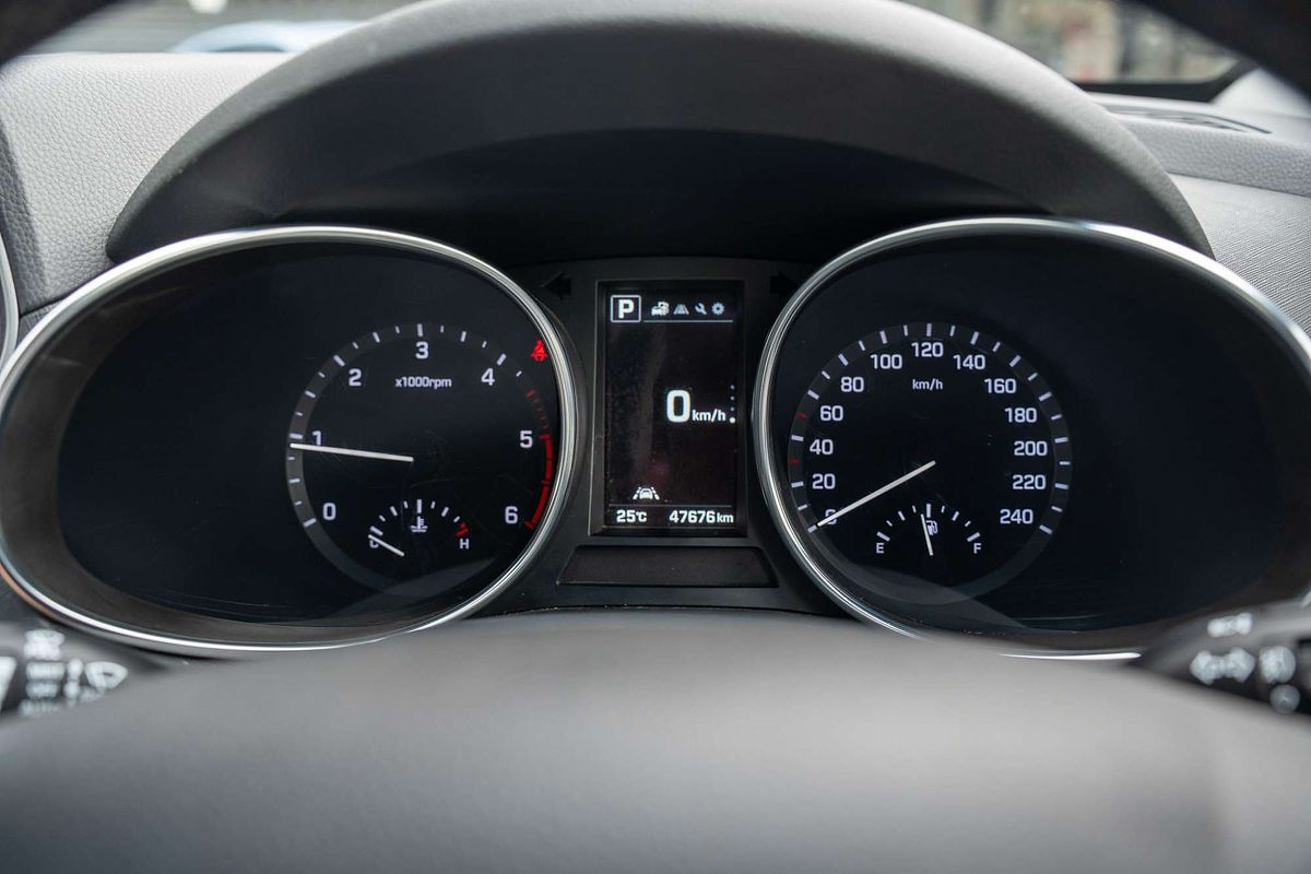 2017 Hyundai Santa Fe Active DM5 Series II