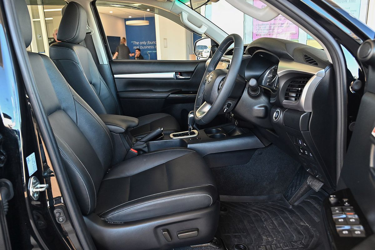 2022 Toyota Hilux SR5 GUN126R 4X4