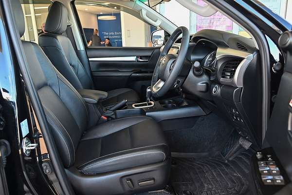 2022 Toyota Hilux SR5 GUN126R 4X4