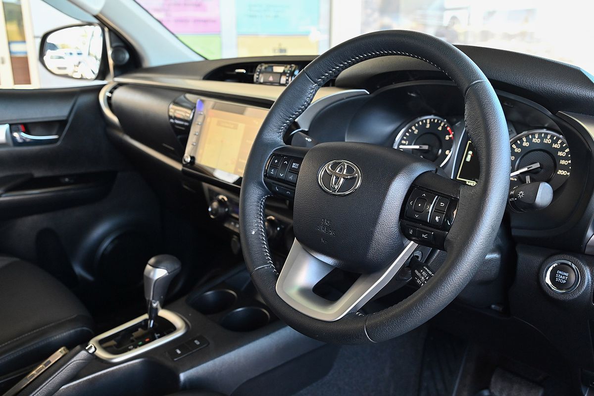 2022 Toyota Hilux SR5 GUN126R 4X4