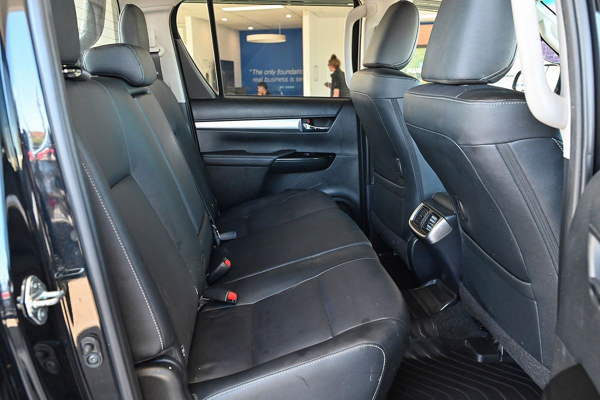 2022 Toyota Hilux SR5 GUN126R 4X4
