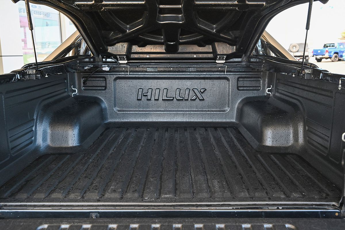 2022 Toyota Hilux SR5 GUN126R 4X4