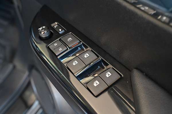 2022 Toyota Hilux SR5 GUN126R 4X4