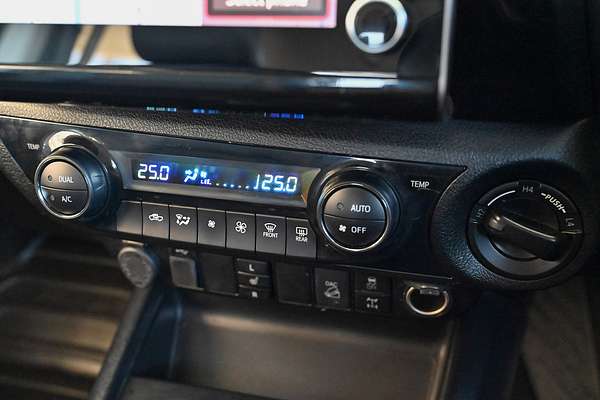 2022 Toyota Hilux SR5 GUN126R 4X4