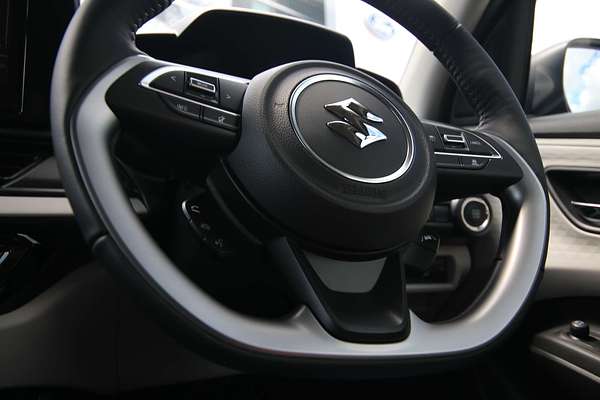 2024 Suzuki Swift Hybrid Plus UZ