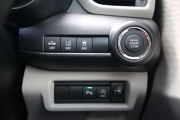 2024 Suzuki Swift Hybrid Plus UZ