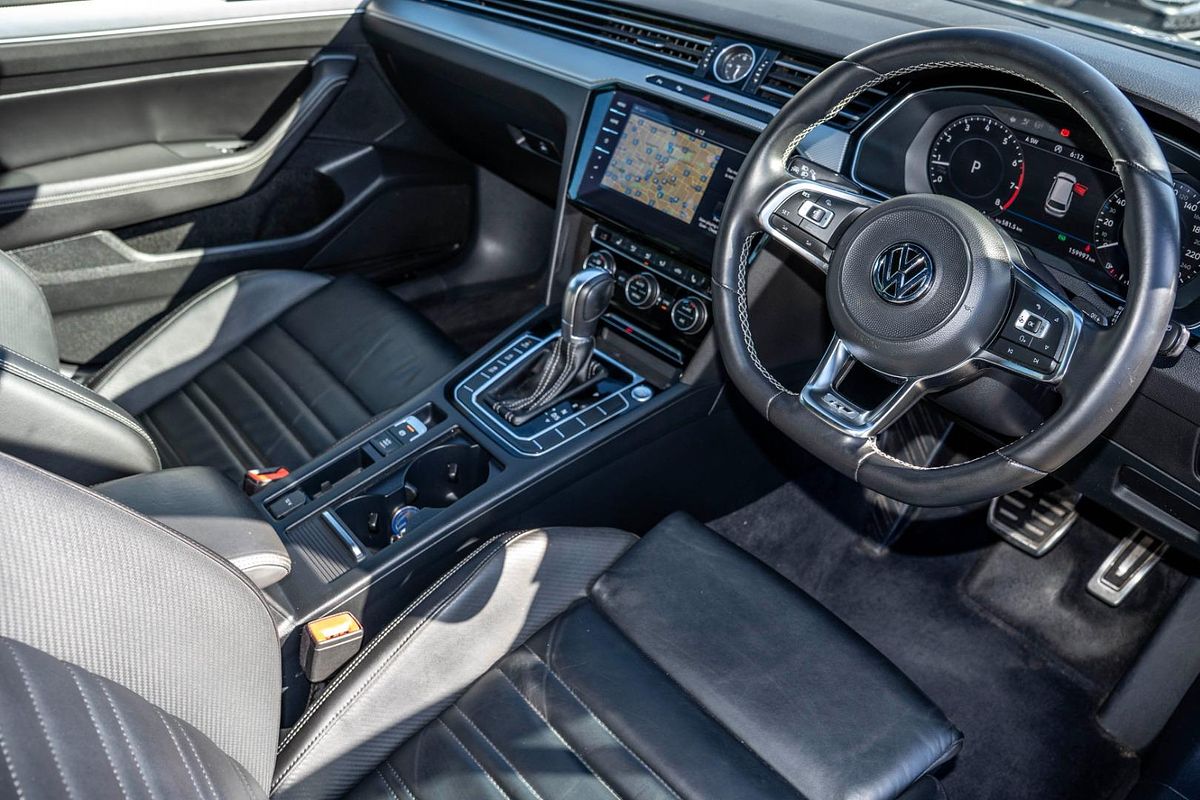 2018 Volkswagen Passat 206TSI R-Line B8