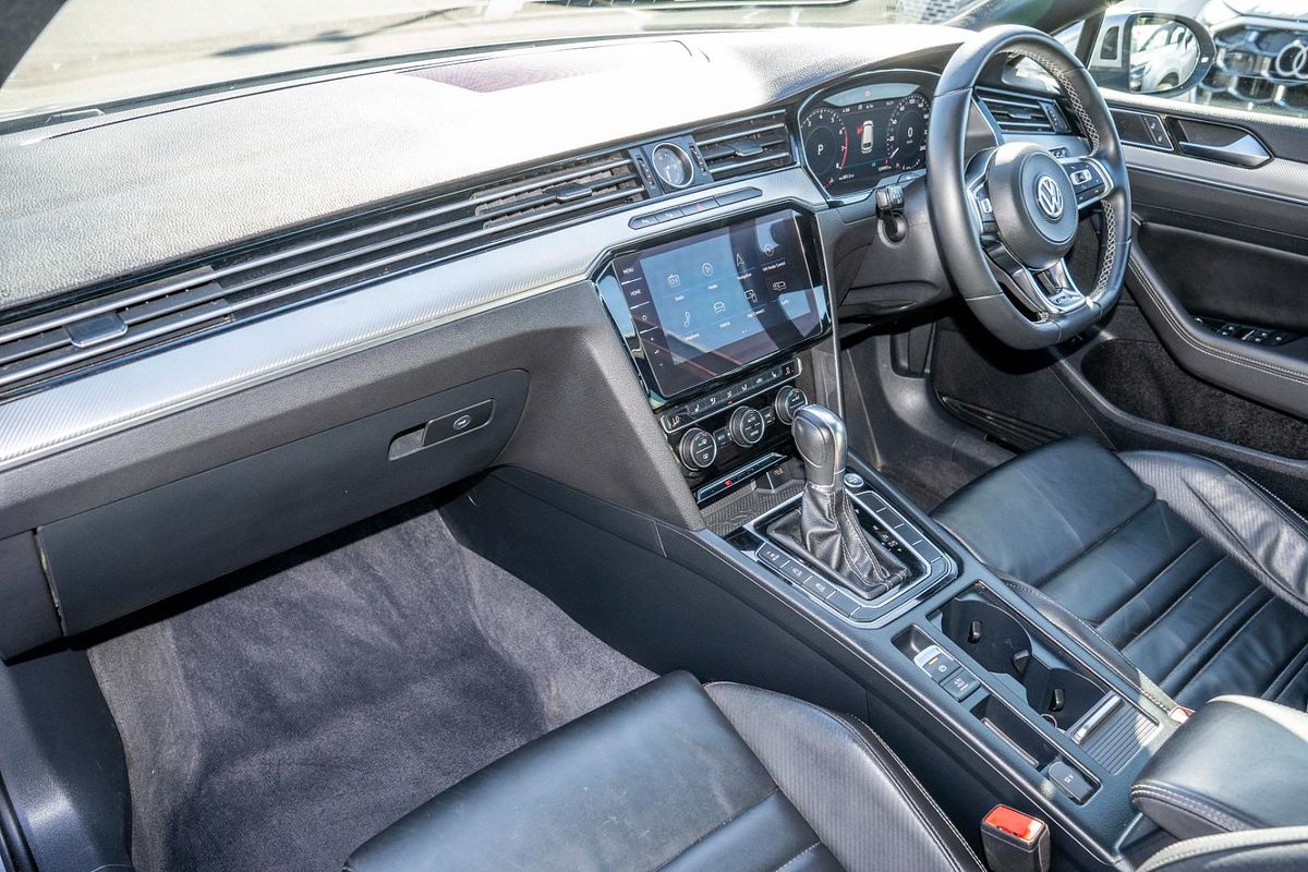 2018 Volkswagen Passat 206TSI R-Line B8